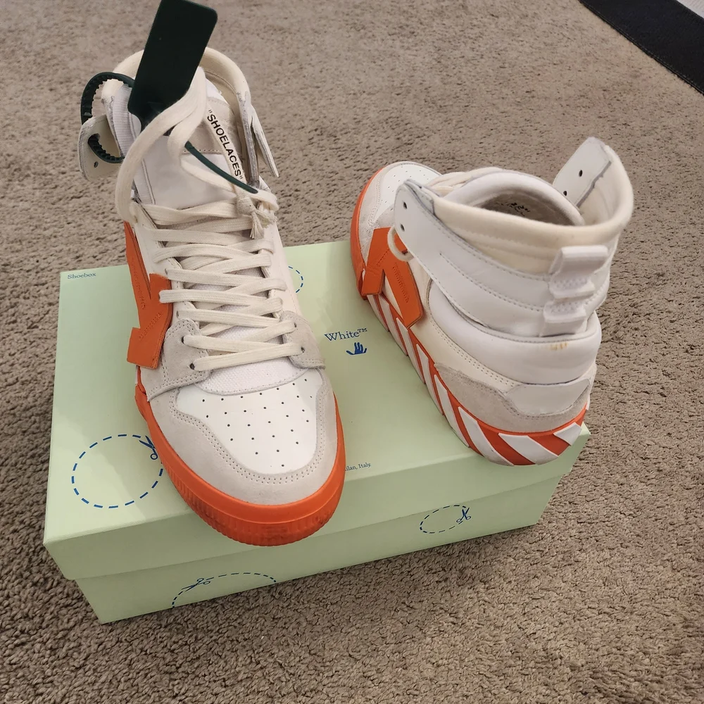 Off-White Arrow High-Top Sneakers in White & Orange - Picture 5 of 5